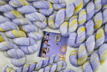 Load image into Gallery viewer, Apartment 20