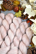 Load image into Gallery viewer, Blush Cormo