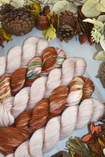 Load image into Gallery viewer, Blush Cormo