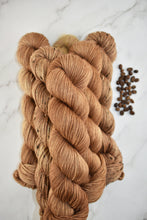 Load image into Gallery viewer, Caramel on 5th