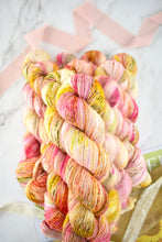 Load image into Gallery viewer, Lotus