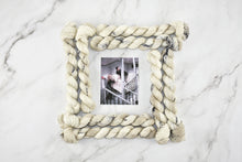 Load image into Gallery viewer, Pivot