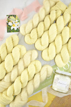 Load image into Gallery viewer, Plumeria