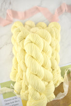 Load image into Gallery viewer, Plumeria