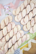 Load image into Gallery viewer, Pretty Peony