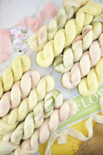 Load image into Gallery viewer, Plumeria