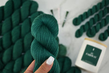 Load image into Gallery viewer, Queen of the Green