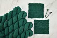 Load image into Gallery viewer, Queen of the Green