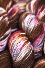 Load image into Gallery viewer, Rhinebeck Sweater