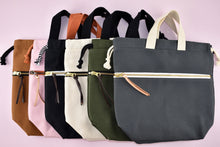Load image into Gallery viewer, Vida Signature Totes