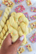 Load image into Gallery viewer, Lemon Buttercream