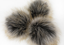 Load image into Gallery viewer, Pom Poms