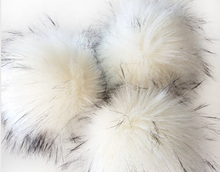 Load image into Gallery viewer, Pom Poms