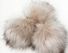 Load image into Gallery viewer, Pom Poms