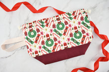 Load image into Gallery viewer, HOLIDAY SOCK SET | HALLMARK HOLIDAY
