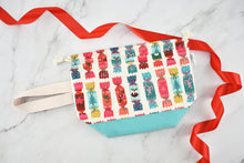 Load image into Gallery viewer, HOLIDAY SOCK SET | HALLMARK HOLIDAY
