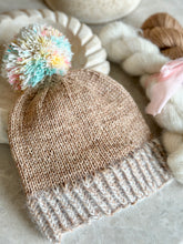Load image into Gallery viewer, Bunny Kisses Hat Kit
