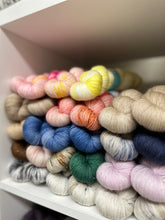Load image into Gallery viewer, EXTRA SCOOPS YARN
