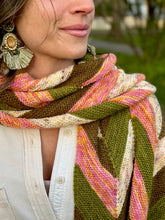 Load image into Gallery viewer, Wayfinder Scarf Kits
