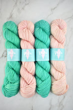 Load image into Gallery viewer, Rodeo Shawl Kit
