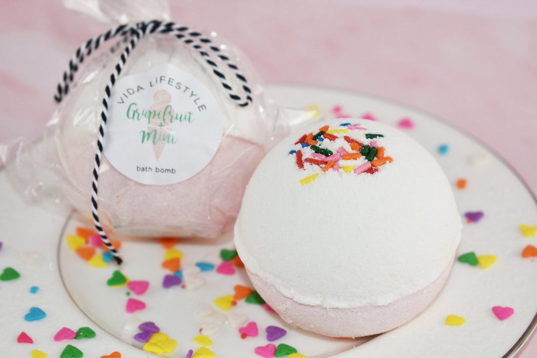 Grapefruit + Mint Bath Bomb