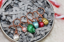 Load image into Gallery viewer, Purlsmith Holiday Stitch Markers
